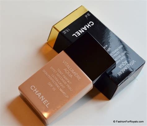 chanel aqua foundation|chanel vitalumiere foundation 40 beige.